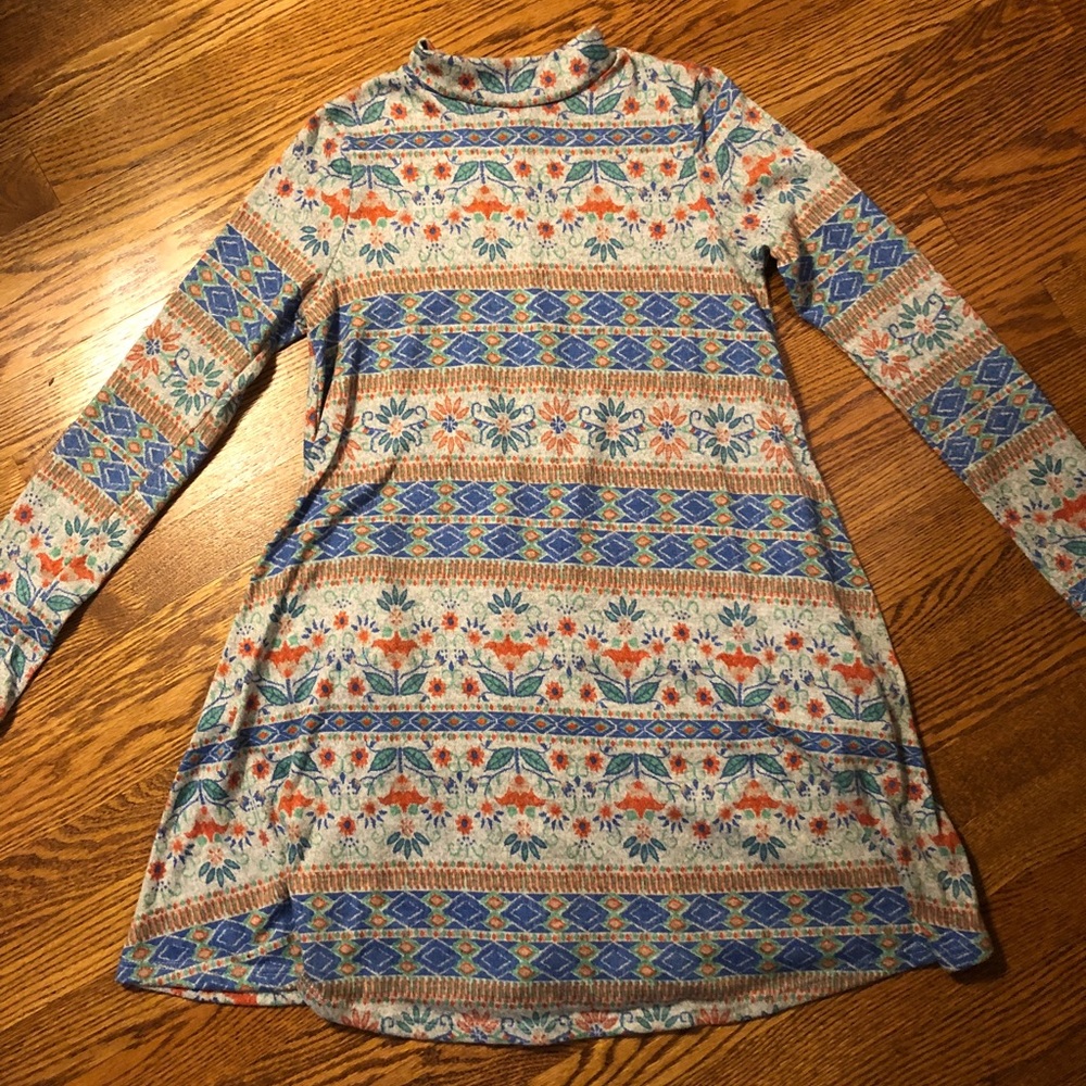 Agnes and Dora Mock Turtle Neck